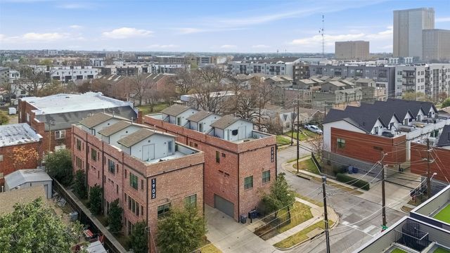 1900 Caddo Street 2, Dallas, TX 75204