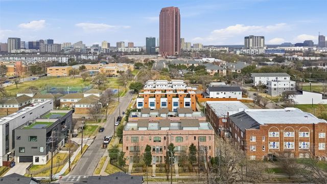 1900 Caddo Street 2, Dallas, TX 75204