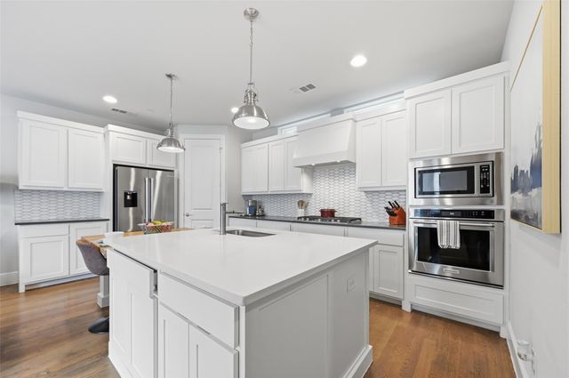 1900 Caddo Street 2, Dallas, TX 75204