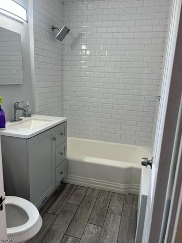 935 Broad St 35B, Bloomfield Twp., NJ 07003