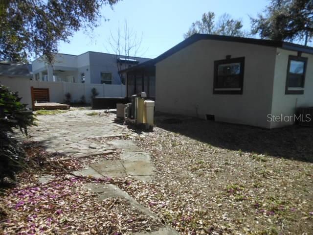 8421 N ORANGEVIEW AVENUE, Tampa, FL 33617