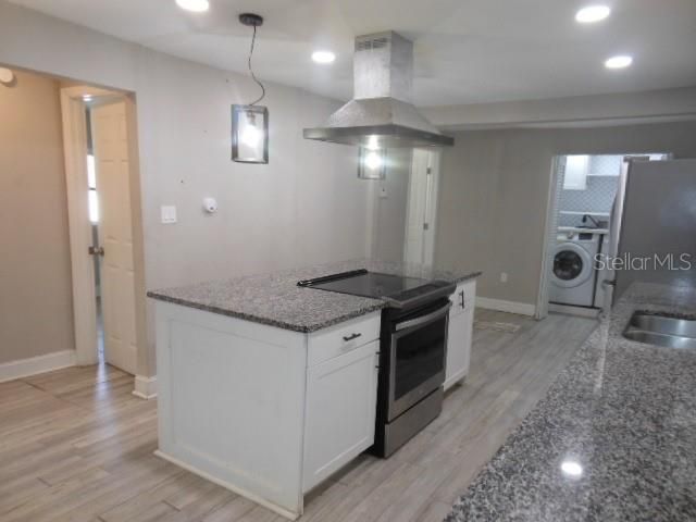 8421 N ORANGEVIEW AVENUE, Tampa, FL 33617