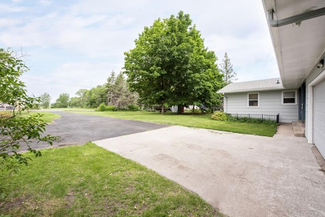 3009 Rosewood Lane SE, Alexandria, MN 56308
