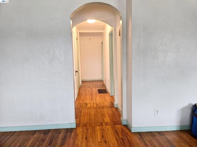 1243 62nd Ave, Oakland, CA 94621