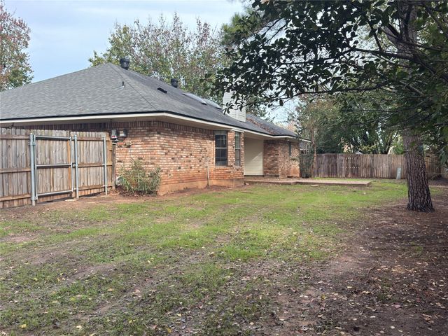 421 Edgemont Drive, Bossier City, LA 71111