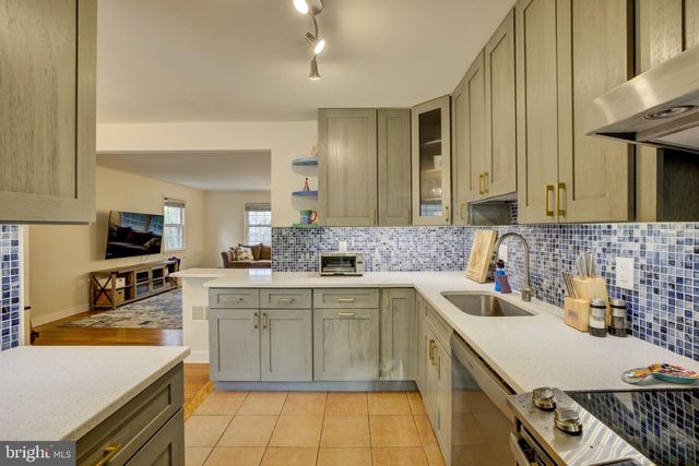 7314 DELFIELD ST, Chevy Chase, MD 20815