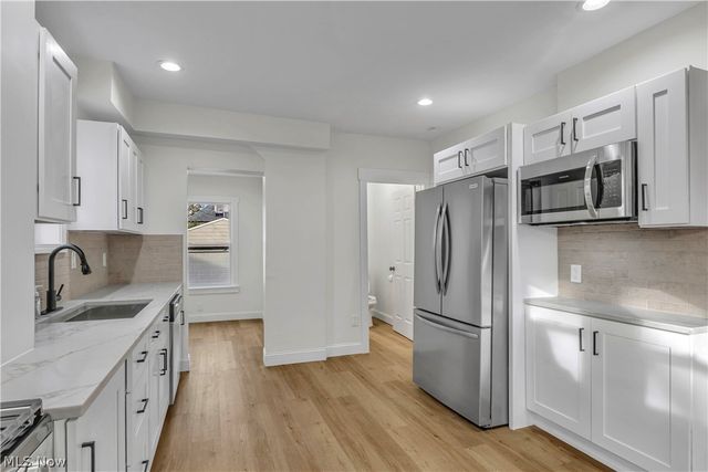 3299 Yorkshire Road, Cleveland Heights, OH 44118