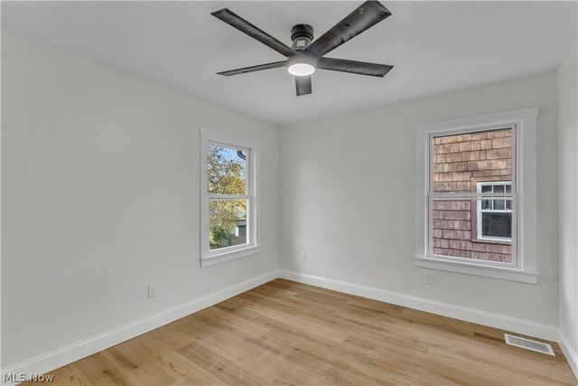 3299 Yorkshire Road, Cleveland Heights, OH 44118