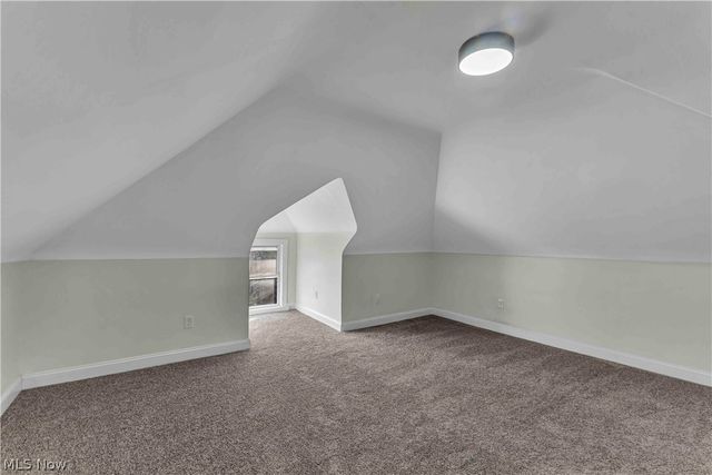 3299 Yorkshire Road, Cleveland Heights, OH 44118