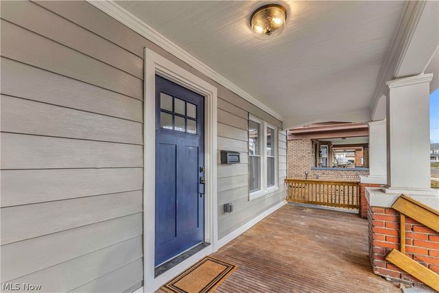 3299 Yorkshire Road, Cleveland Heights, OH 44118