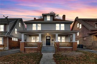 3299 Yorkshire Road, Cleveland Heights, OH 44118