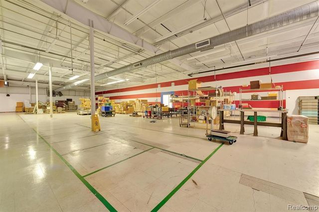 901 Highview Drive, Webberville, MI 48892