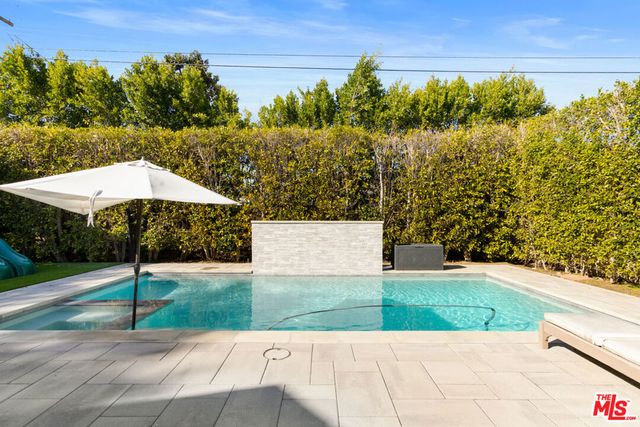 12419 Sarah Street, Studio City, CA 91604