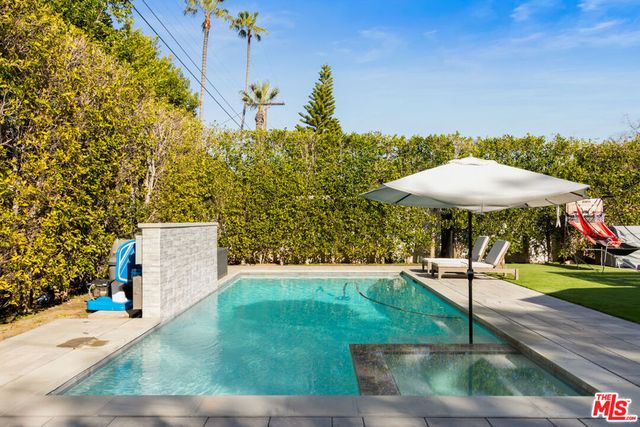 12419 Sarah Street, Studio City, CA 91604
