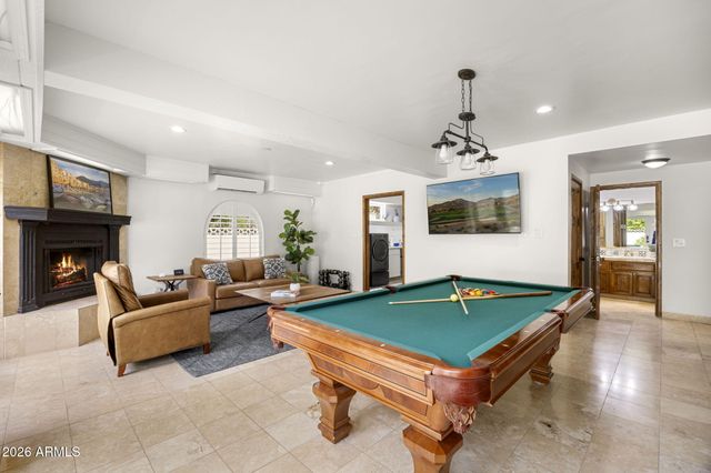 320 W BETHANY HOME Road, Phoenix, AZ 85013
