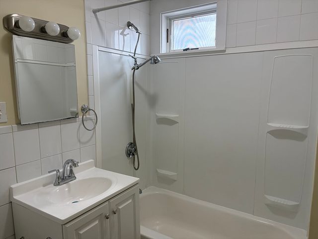 42 Pearl St 3, Everett, MA 02149