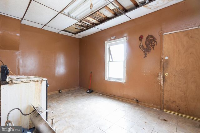 319 W DUNCANNON AVE, Philadelphia, PA 19120