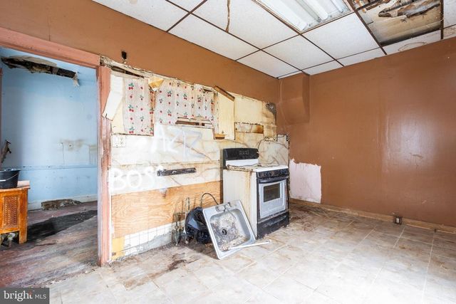 319 W DUNCANNON AVE, Philadelphia, PA 19120