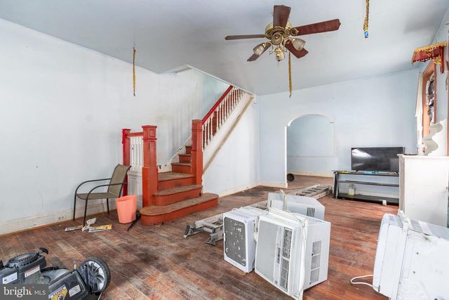 319 W DUNCANNON AVE, Philadelphia, PA 19120