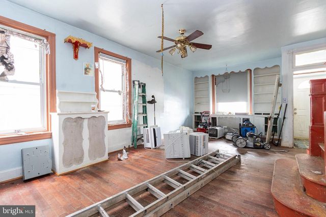 319 W DUNCANNON AVE, Philadelphia, PA 19120