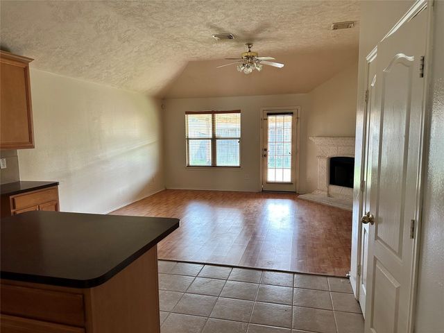 4527 Estate Dr Drive, Baytown, TX 77521