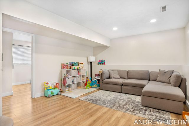 9570 Northwind Drive, Zeeland, MI 49464