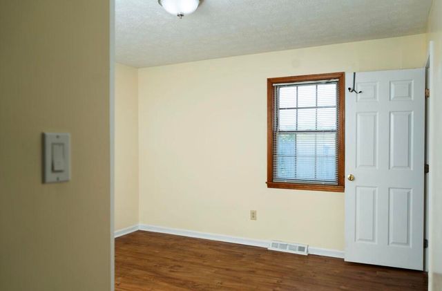 3669 Sundart Drive, Lexington, KY 40517