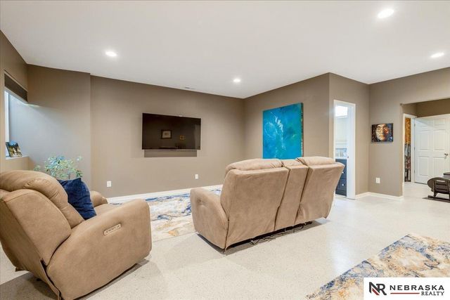 330 N 22nd Street, Lincoln, NE 68503