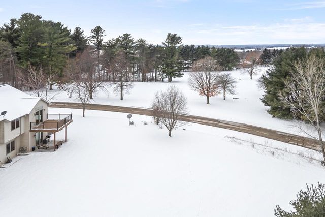 N8594 Old 49 Road, Berlin, WI 54923