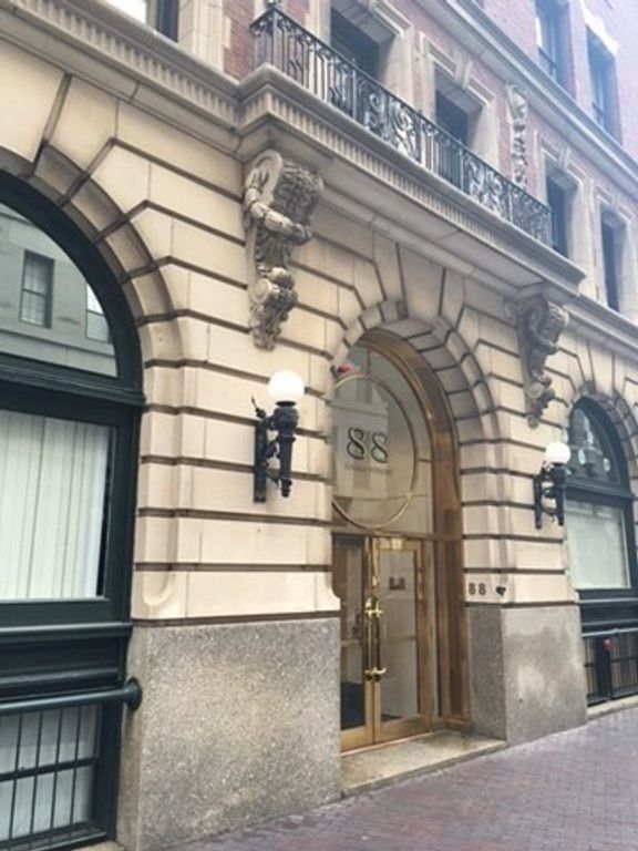 88 Broad St 204, Boston, MA 02110