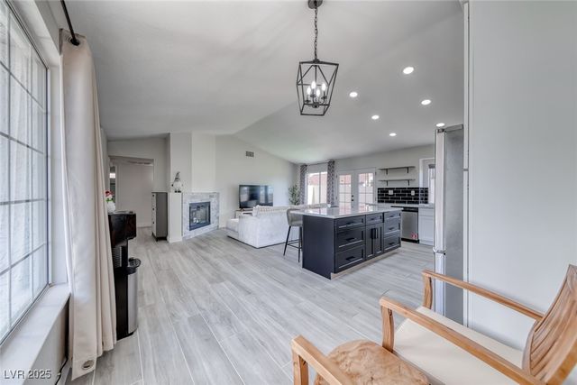 3220 Beacon Shores Circle, Las Vegas, NV 89117