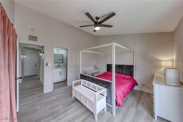 3220 Beacon Shores Circle, Las Vegas, NV 89117