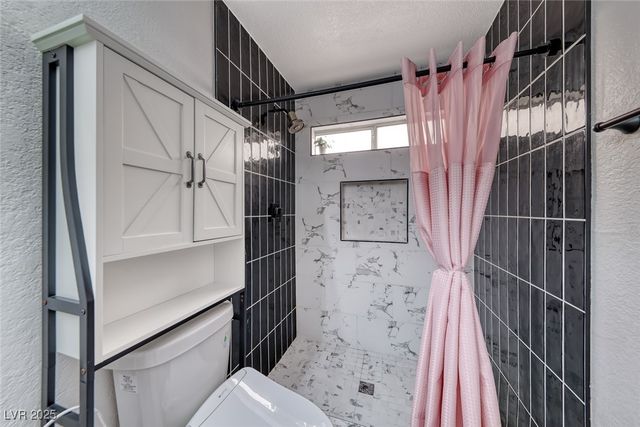 3220 Beacon Shores Circle, Las Vegas, NV 89117