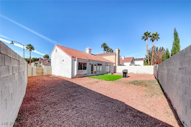 3220 Beacon Shores Circle, Las Vegas, NV 89117