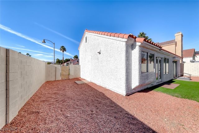 3220 Beacon Shores Circle, Las Vegas, NV 89117