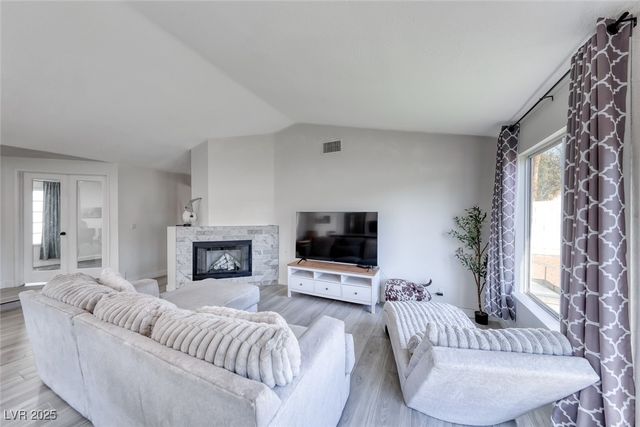 3220 Beacon Shores Circle, Las Vegas, NV 89117