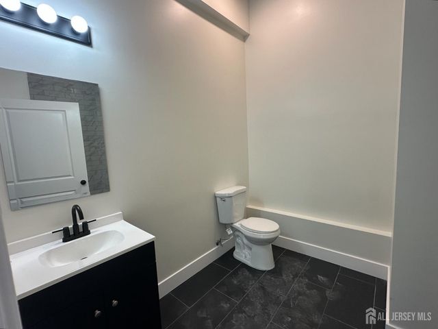 213 French Street 1, New Brunswick, NJ 08901