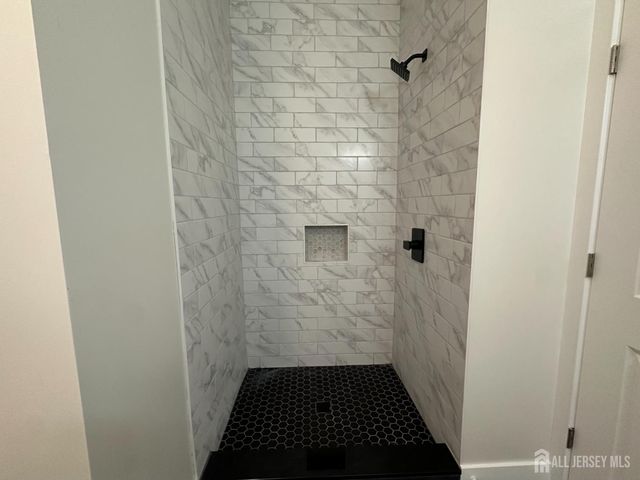 213 French Street 1, New Brunswick, NJ 08901