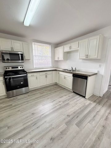 1588 HAMILTON Street, Jacksonville, FL 32210