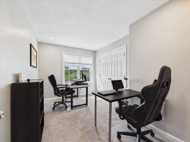 11 Copper Beech, West Bridgewater, MA 02379