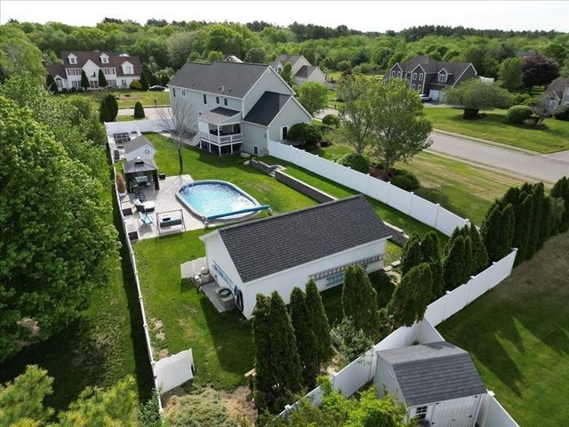 11 Copper Beech, West Bridgewater, MA 02379