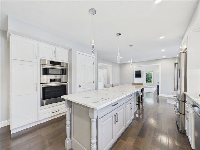 11 Copper Beech, West Bridgewater, MA 02379