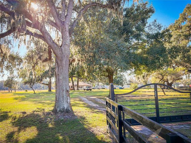 1199 CR 542G, Bushnell, FL 33513