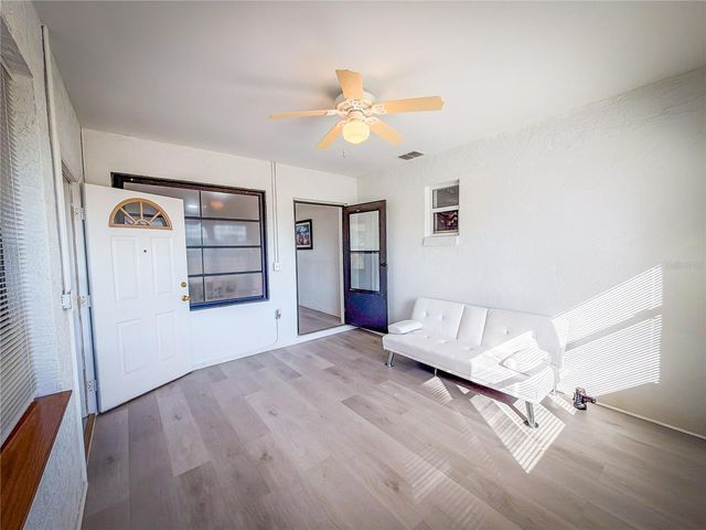 1199 CR 542G, Bushnell, FL 33513