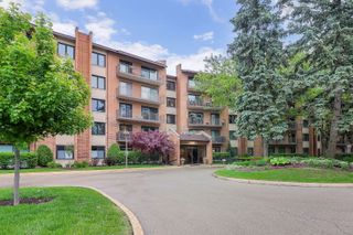 601 Lake Hinsdale Drive 511, Willowbrook, IL 60527