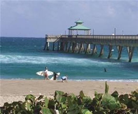 137 Farnham F 137, Deerfield Beach, FL 33442