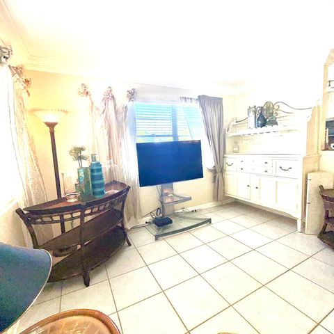 137 Farnham F 137, Deerfield Beach, FL 33442