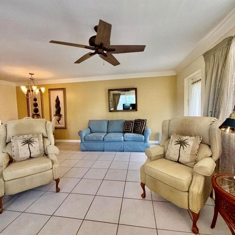 137 Farnham F 137, Deerfield Beach, FL 33442
