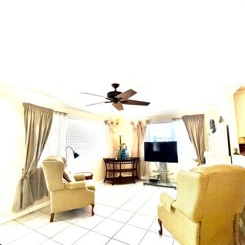 137 Farnham F 137, Deerfield Beach, FL 33442