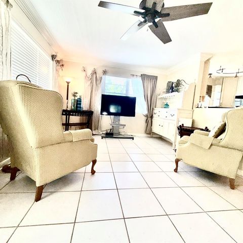 137 Farnham F 137, Deerfield Beach, FL 33442